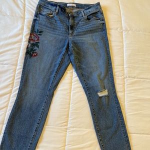 LOFT  Curvy Skinny Painted Floral Jeans size 10 (30)
